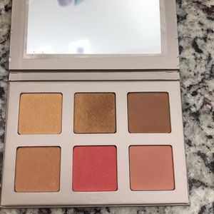 Iconic London - Blaze Chaser Face Palette